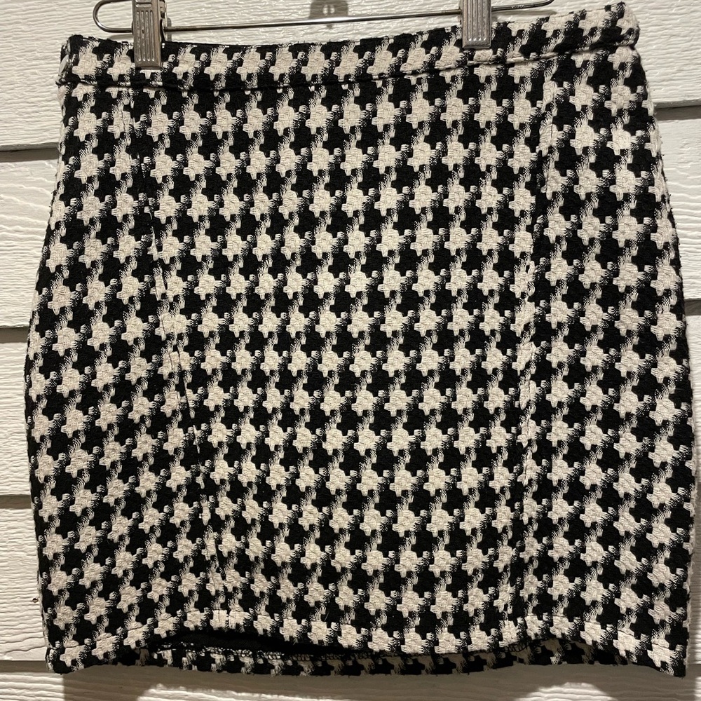 Stoosh Sz Med Black & White Houndstooth Mini Skirt